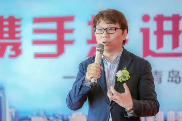 鸿运国际集团总修建师黄向明