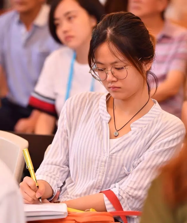 上海的都会更新，，，，，地标性修建